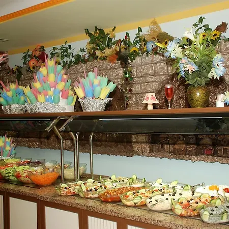 Hotel Nergos Garden 4*